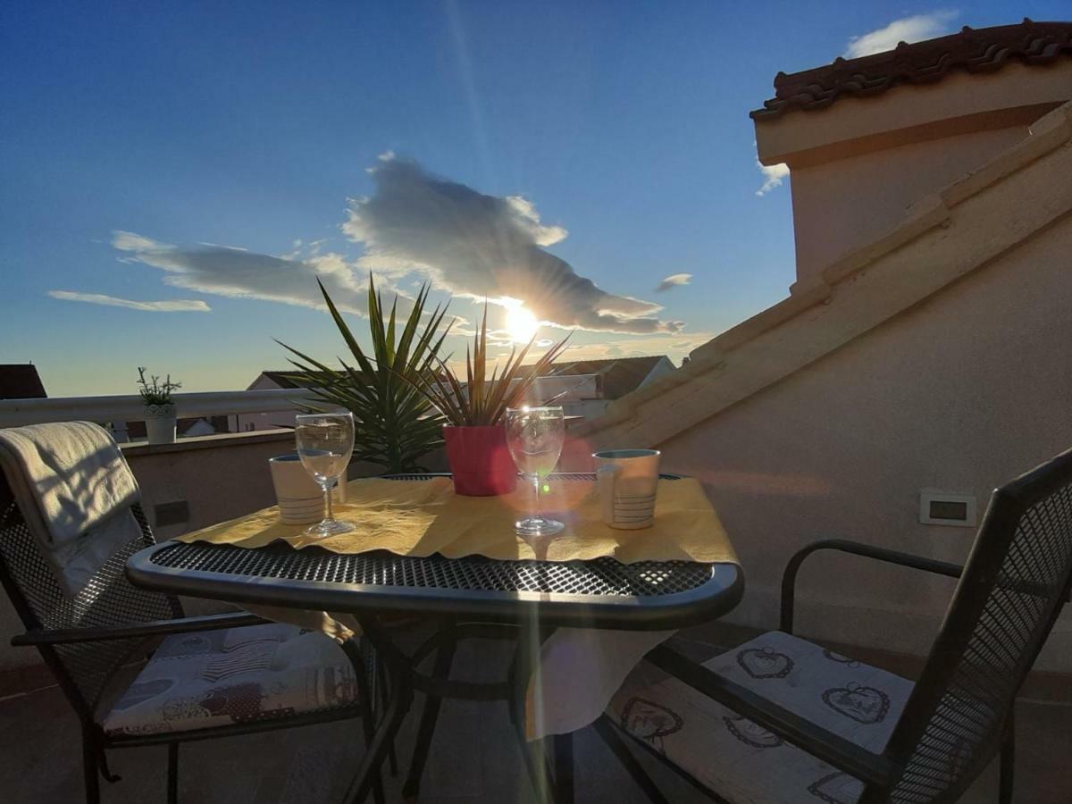 Apartment Place 2 Stay Hvar Town Zewnętrze zdjęcie