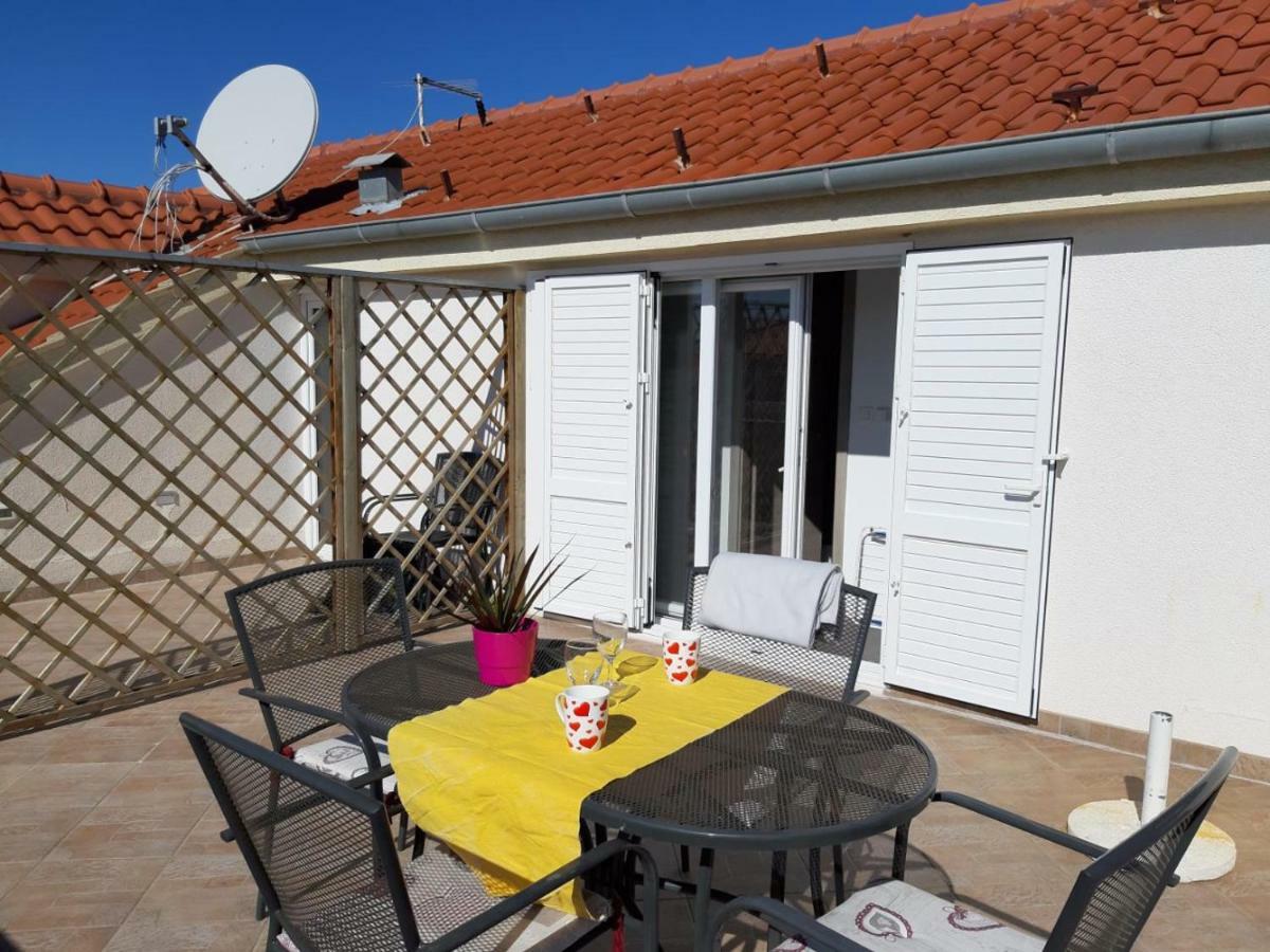 Apartment Place 2 Stay Hvar Town Zewnętrze zdjęcie