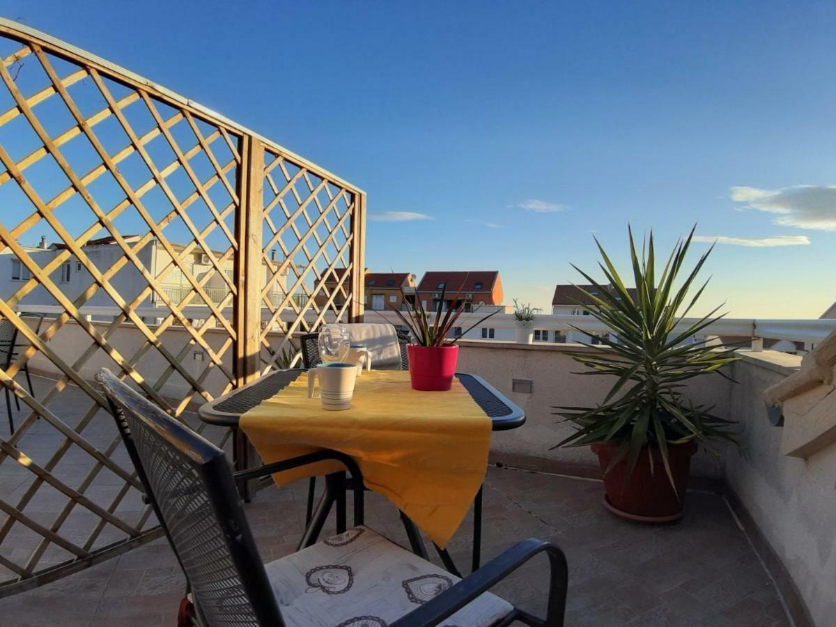 Apartment Place 2 Stay Hvar Town Zewnętrze zdjęcie